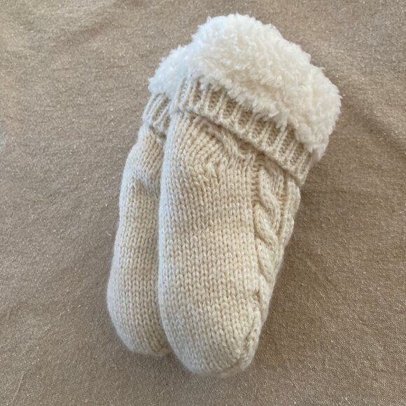 Faux Fur Booties & Muslin Blanket Set - Picture 11 of 14